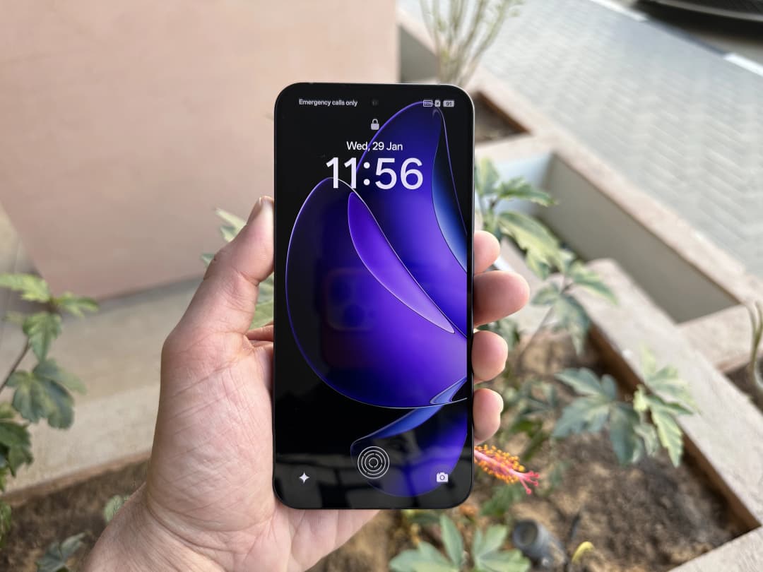 oppo-reno13-5g شاشة