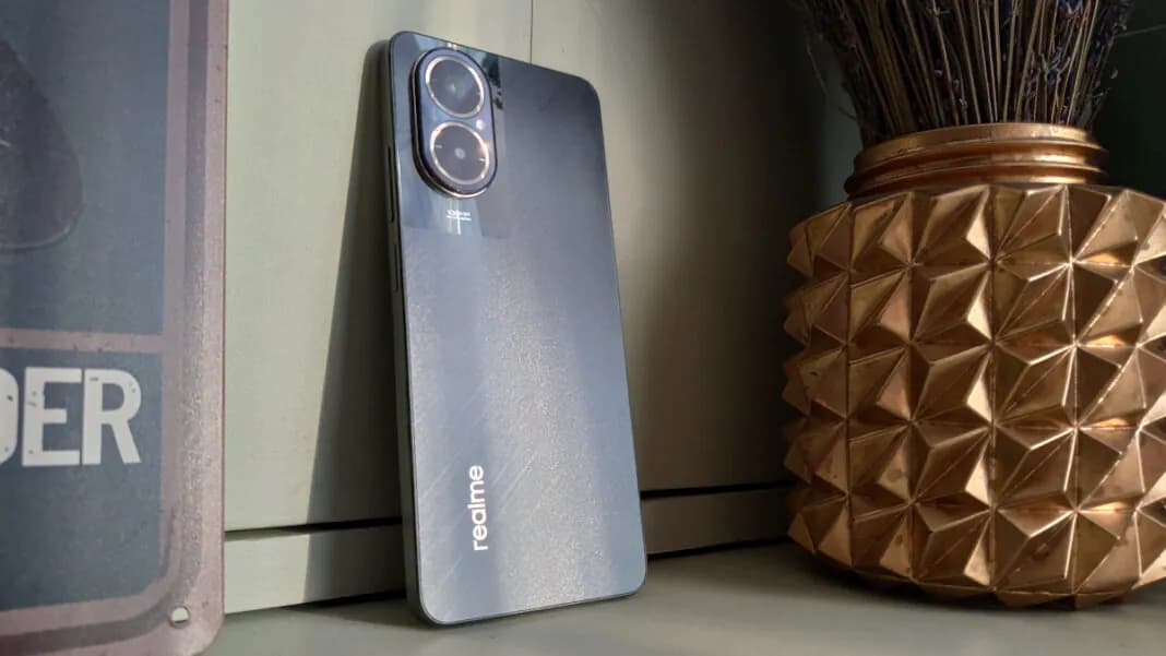 Realme C67 4G تصميم وشكل